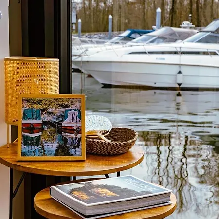 Floating Experience Maggiore - Black Pearl Botel